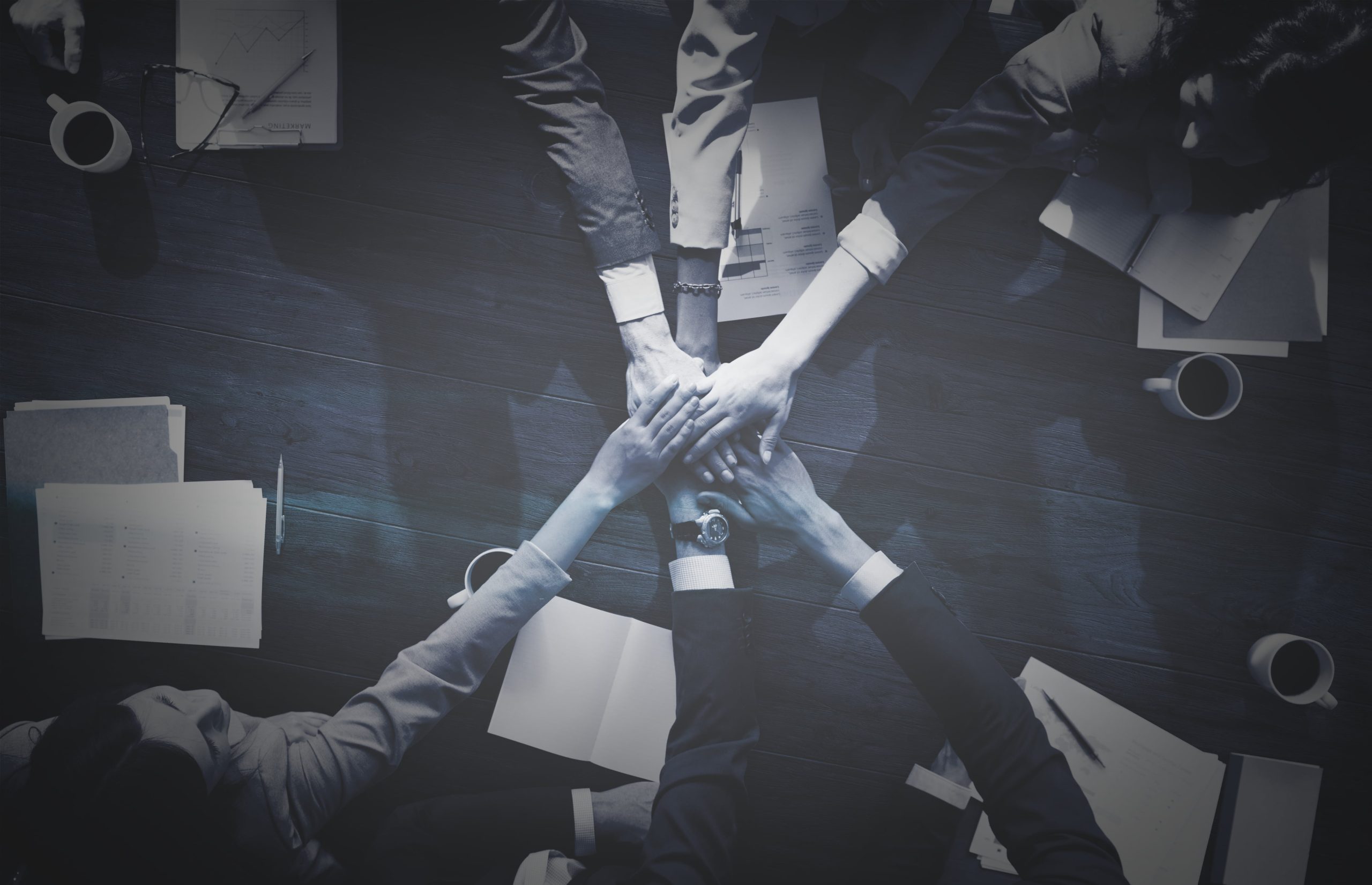 business people teamwork min.